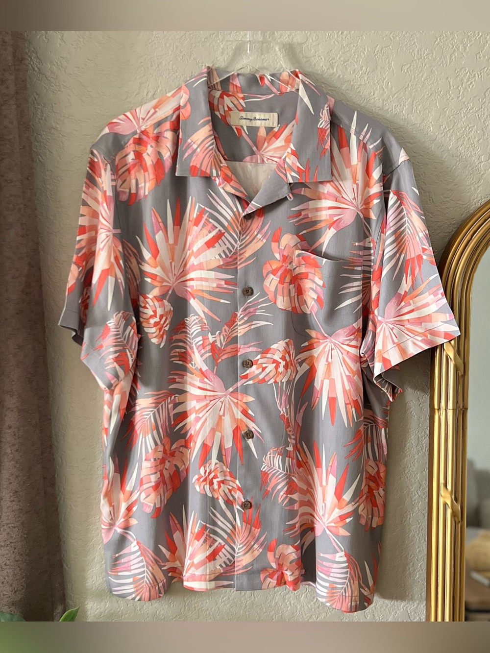 Tommy Bahama Men's Silk Short Sleeve Island Palm Leaf Grey Coral Shirt Size XL
